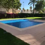 Apolo דירה